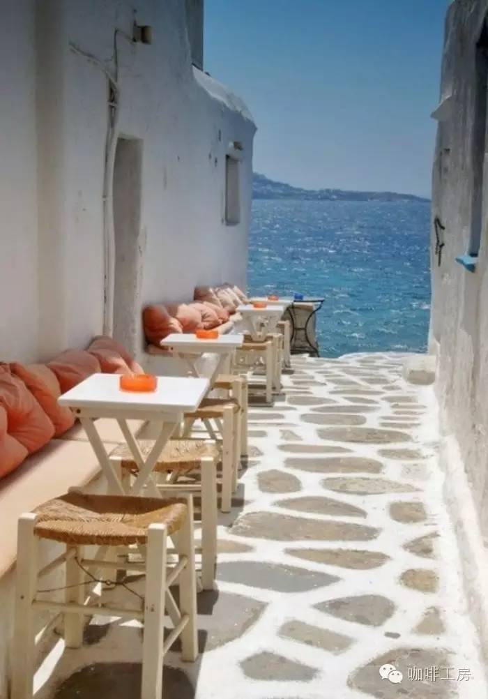 我的咖啡遗留在爱琴海，原来每个人心里都有一片爱琴海的篮白童话