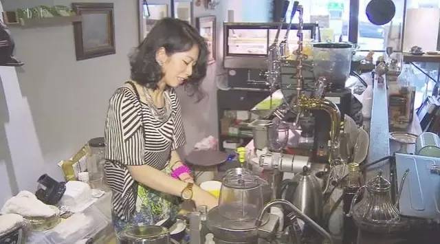 “打气”增口感！咖啡、茶饮皆卖泡泡新滋味