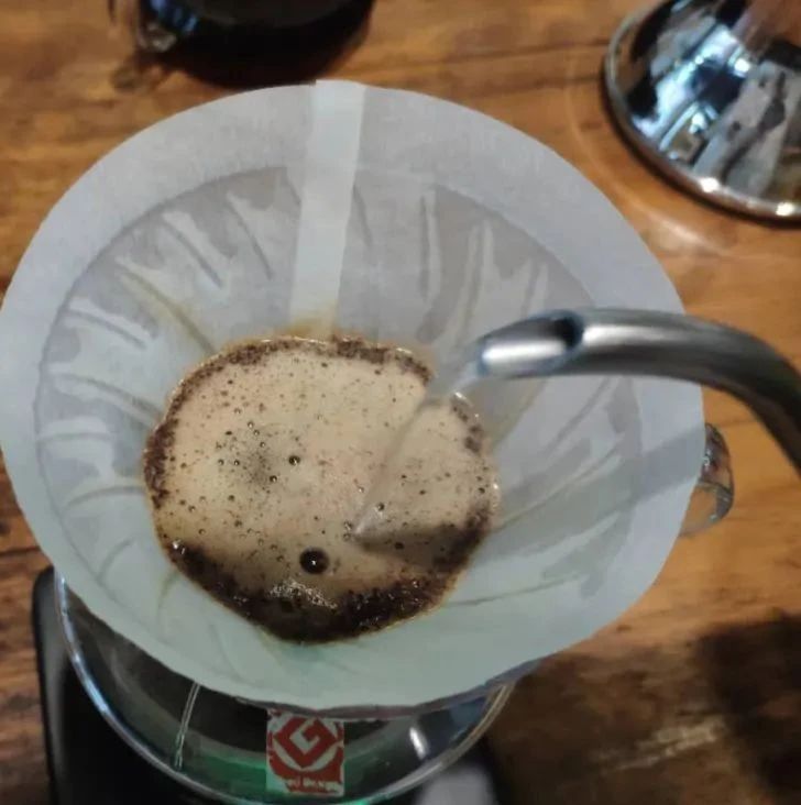 咖啡师养成记 | 关于手冲咖啡的Q&A（三）为什么我的咖啡闷蒸不膨胀？